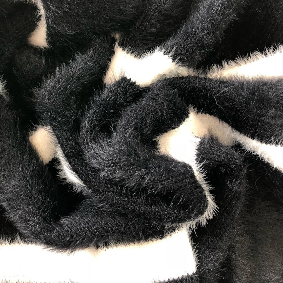 Solddd Outtt - Picture 4 of 7